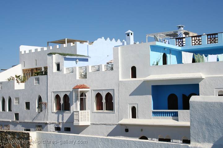 Pictures of Morocco -  whitewashed houses in a  coastal village