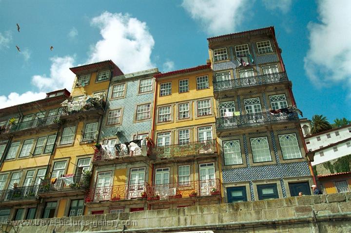 houses on the Cais de Ribeira, Porto