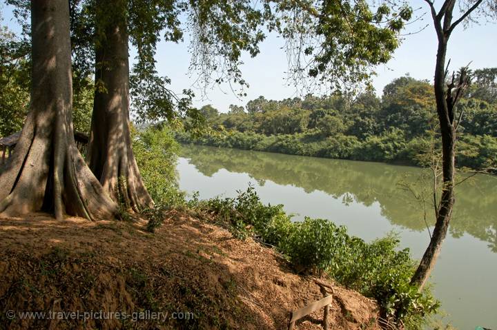 Pictures Of Senegal Niokolo Koba The Gambia River Flows