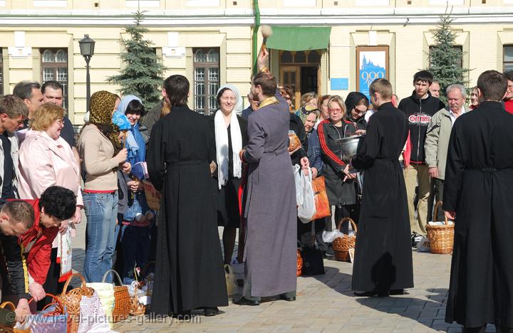 Pictures of Ukraine - Kyiv, Kiev, St Michael's Monastery, priests blessing at the Easter celebration