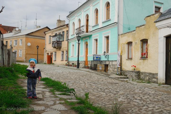 Pictures of Ukraine - Kamyanets Podilsky, street scene