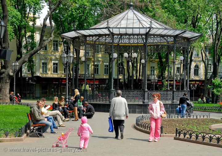Pictures of Ukraine - Odessa, City garden