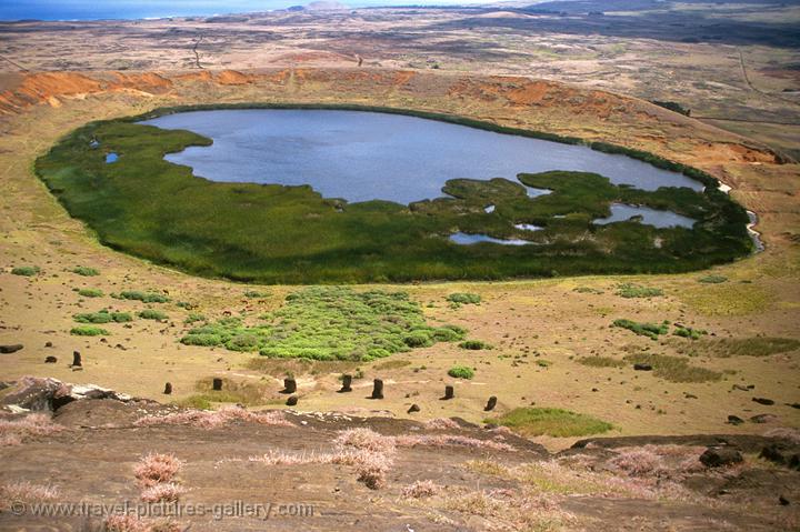 Pictures of Chile- Rapa Nui- Easter Island - Rano Raraku Crater Lake