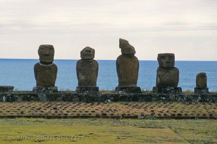 Pictures of Chile- Rapa Nui- Easter Island - moai statues at Ahu Tahia