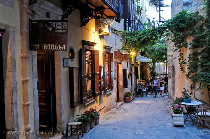 Pictures of Greece - Chania-0037 - old town restaurants