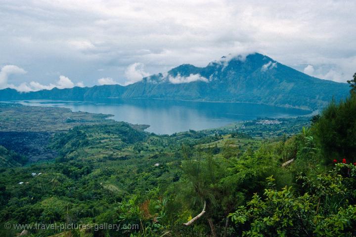 Pictures of Indonesia - bali-0049 - Danau (Lake) Batur, the largest ...