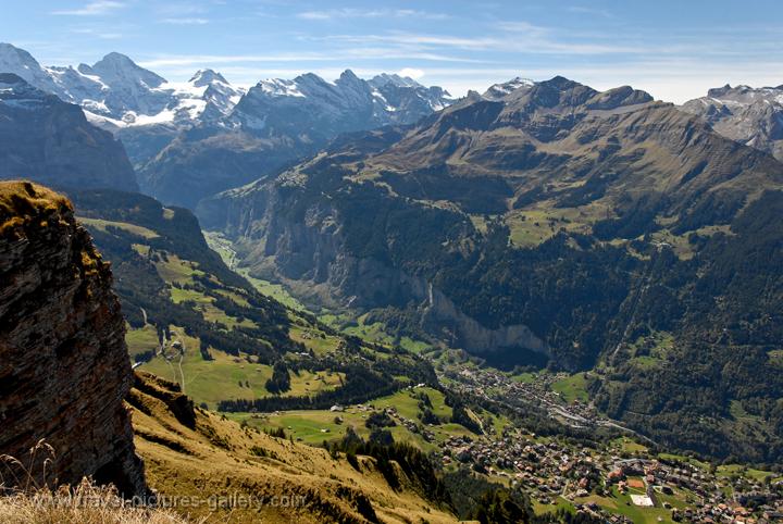 Pictures of Switzerland - Swiss Alps-1-0056 - the Lauterbrunnen Valley ...