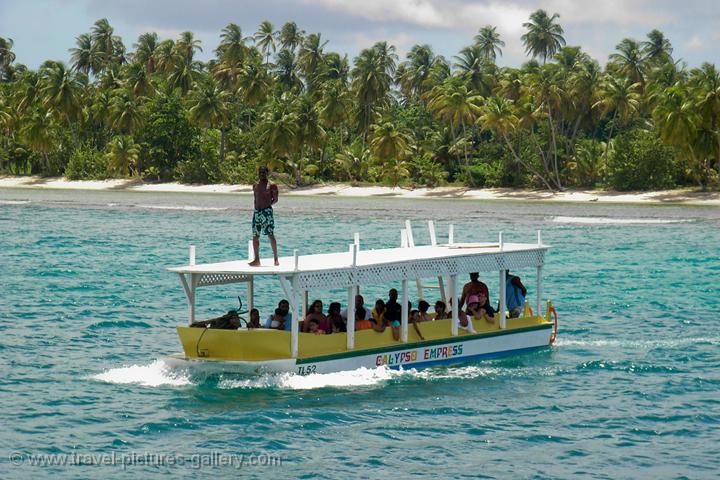 Travel Pictures Gallery - Tobago-0006- glassbottom boat and snorkeling ...