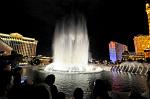the fountain spectacle at the Bellagio Casino